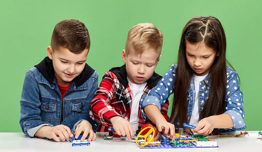 Why Montessori & STEM Go Hand in Hand for Early Learning