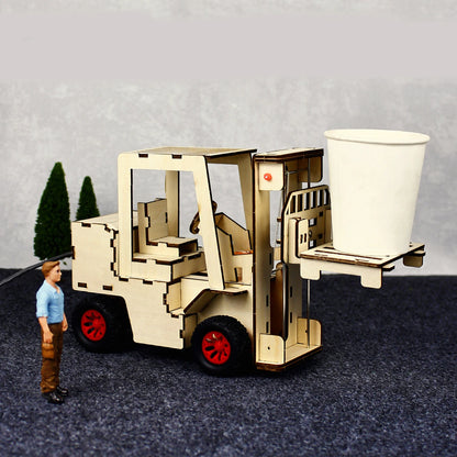 Remote Controlled Forklift Model – DIY Technology & Physics Puzzle Kit - Kidz Garage